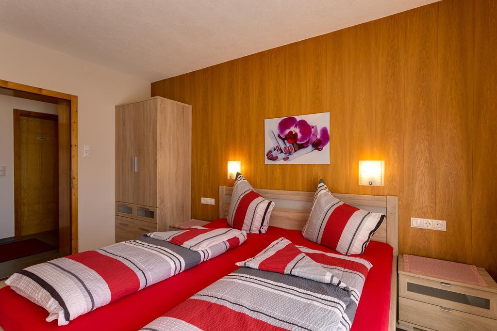 Biancas Ferienwohnung Im Haus Roswitha Tumpen Экстерьер фото